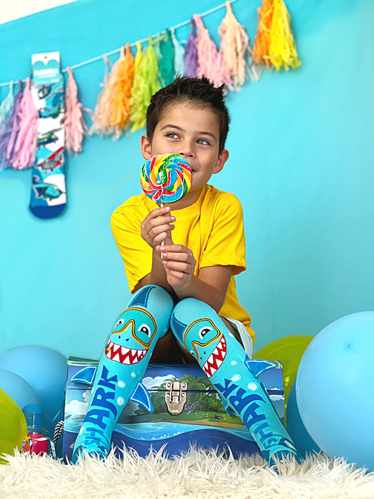 Shark Socks | MADMIA