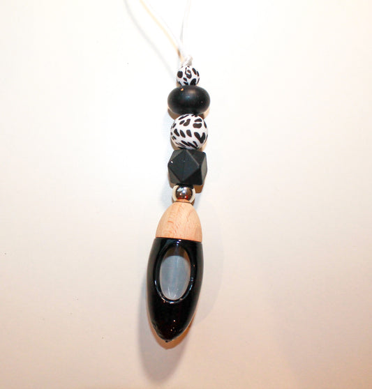 Dalmatian Plantation Silicone Bead Glass Bullet Shape Car Diffuser