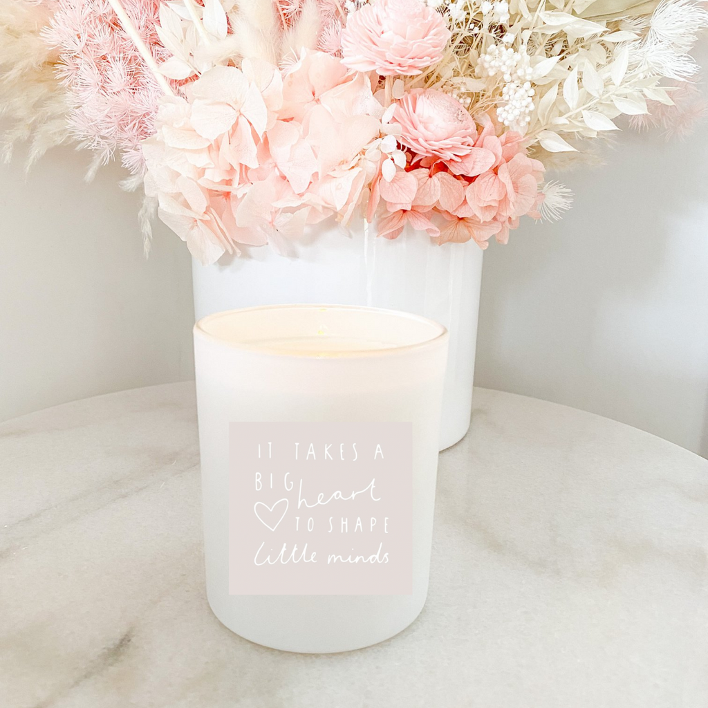 Hand poured 100% Natural Soy Christmas Teacher Candle | It Takes a Big Heart to Shape Little Minds | Medium Candle